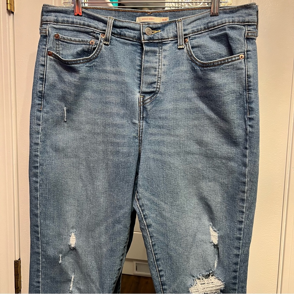 Levi’s Women’s The Wedgie Skinny Jean